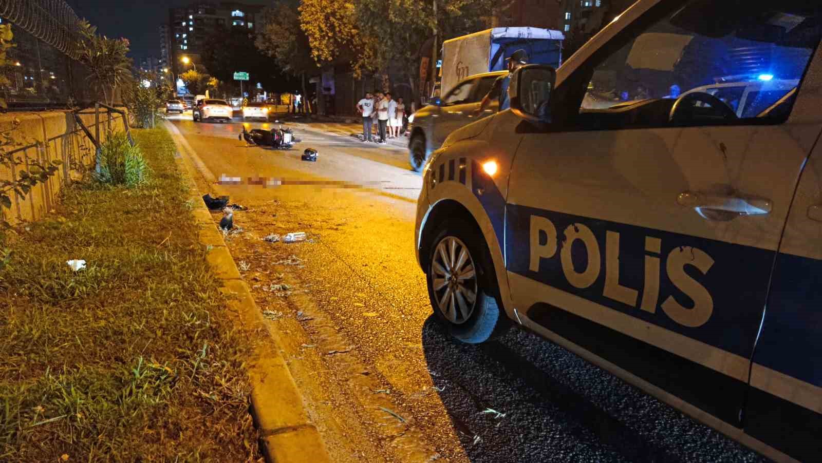 Adana’da motosiklet ile otomobil çarpıştı: 1 ölü, 1 yaralı 