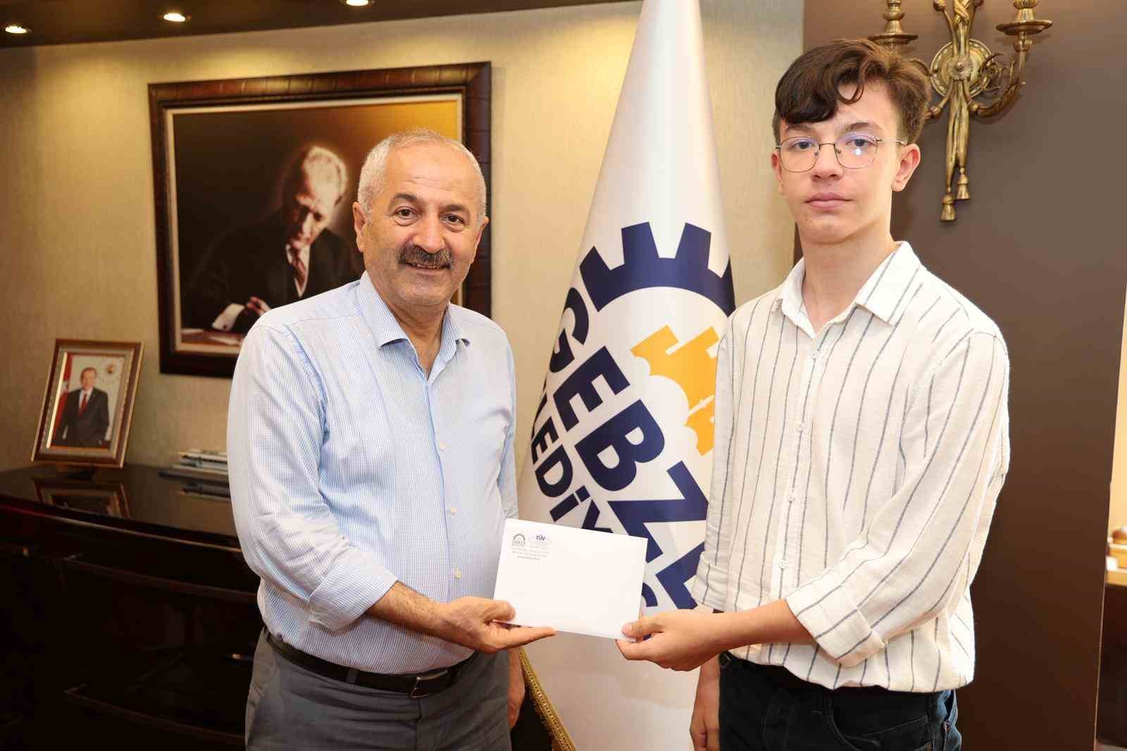 Başkan Büyükgöz, LGS birincilerini ağırladı 