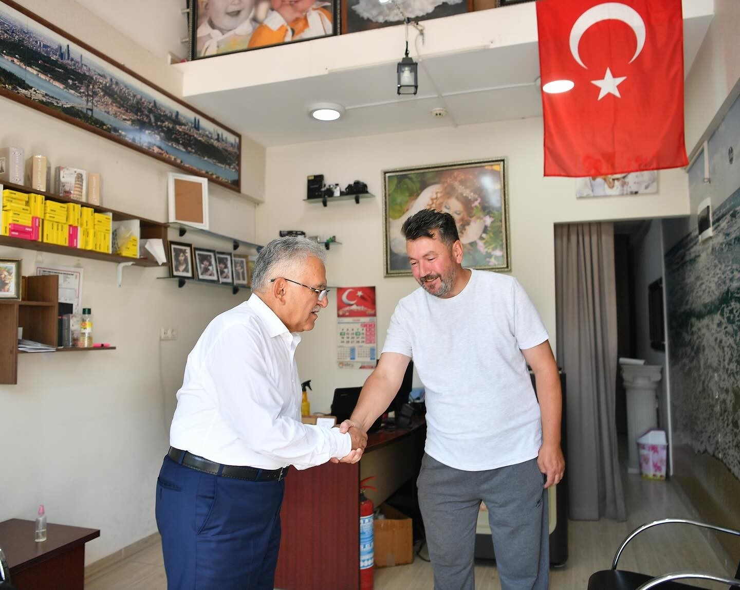 Başkan Büyükkılıç, Talas esnafını gezdi 