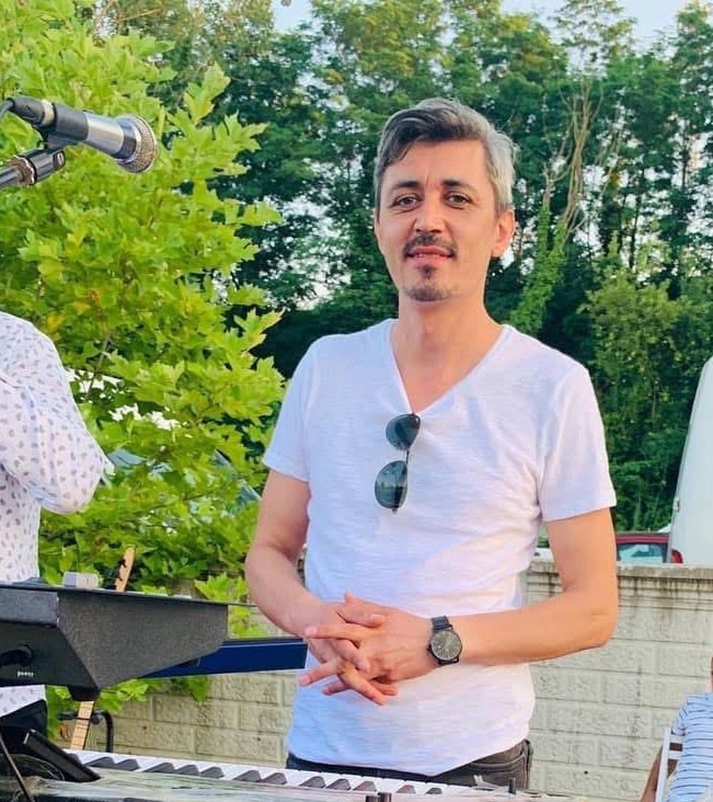 12 yıllık eşini öldüren müzisyen koca ikinci kez hakim karşısına çıktı 