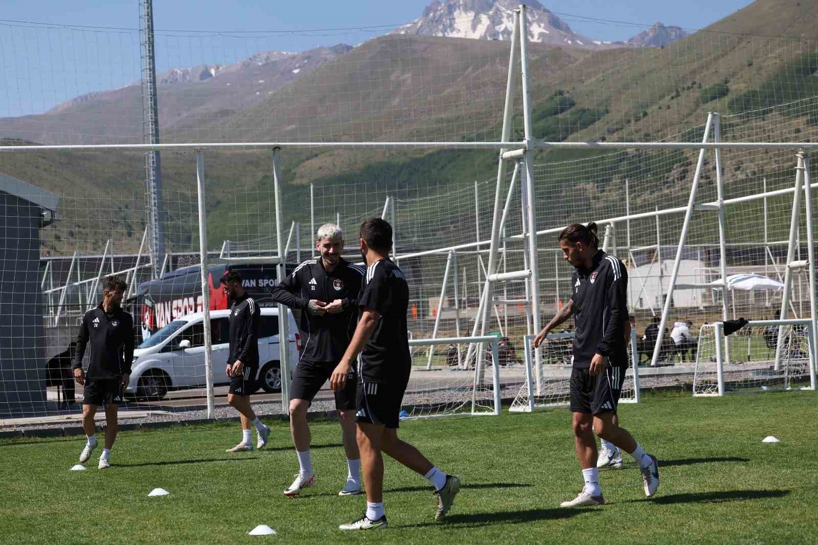 Erciyes Yüksek İrtifa Kamp Merkezi, Türkiye’ye örnek oluyor 