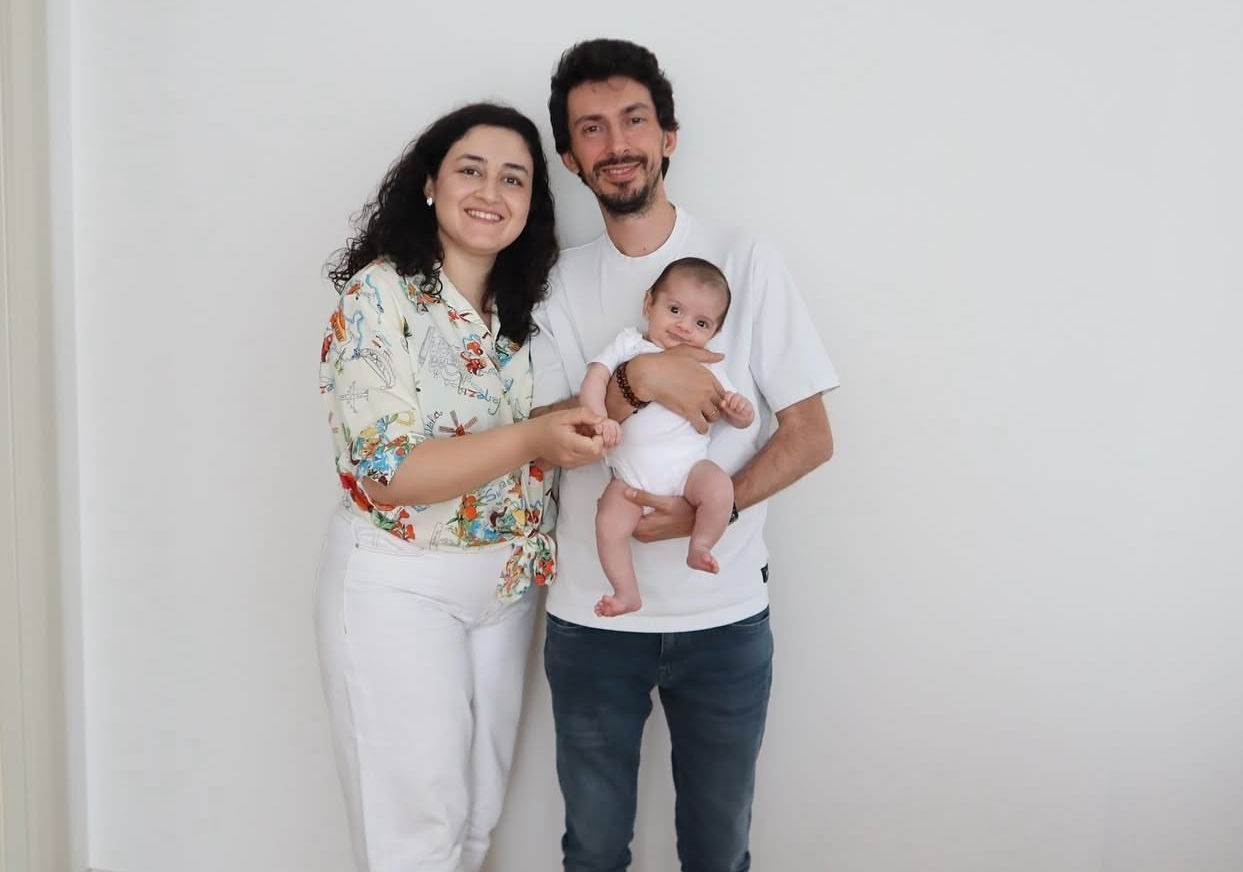 Ankara’daki yangında ölen anne ve 3,5 aylık oğlu Kahramanmaraş’ta toprağa verildi 