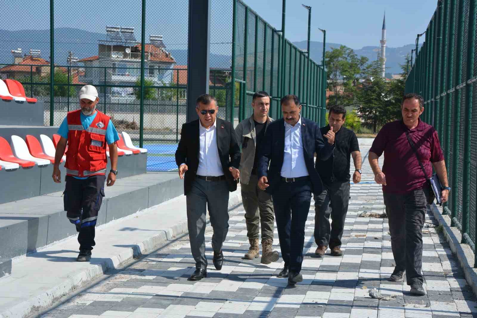 Demirci’deki yatırımlara yakın takip 