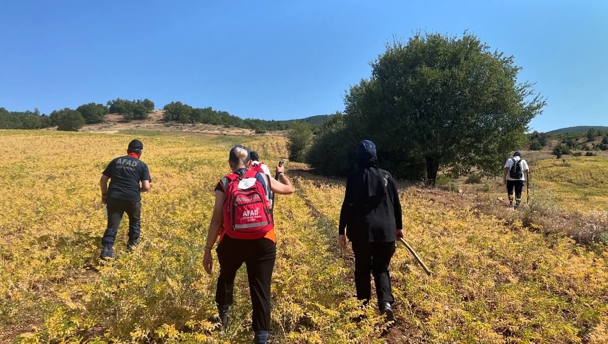 Aydıncık’taki kayıp vatandaşı arama çalışmaları dördüncü gününde devam ediyor 