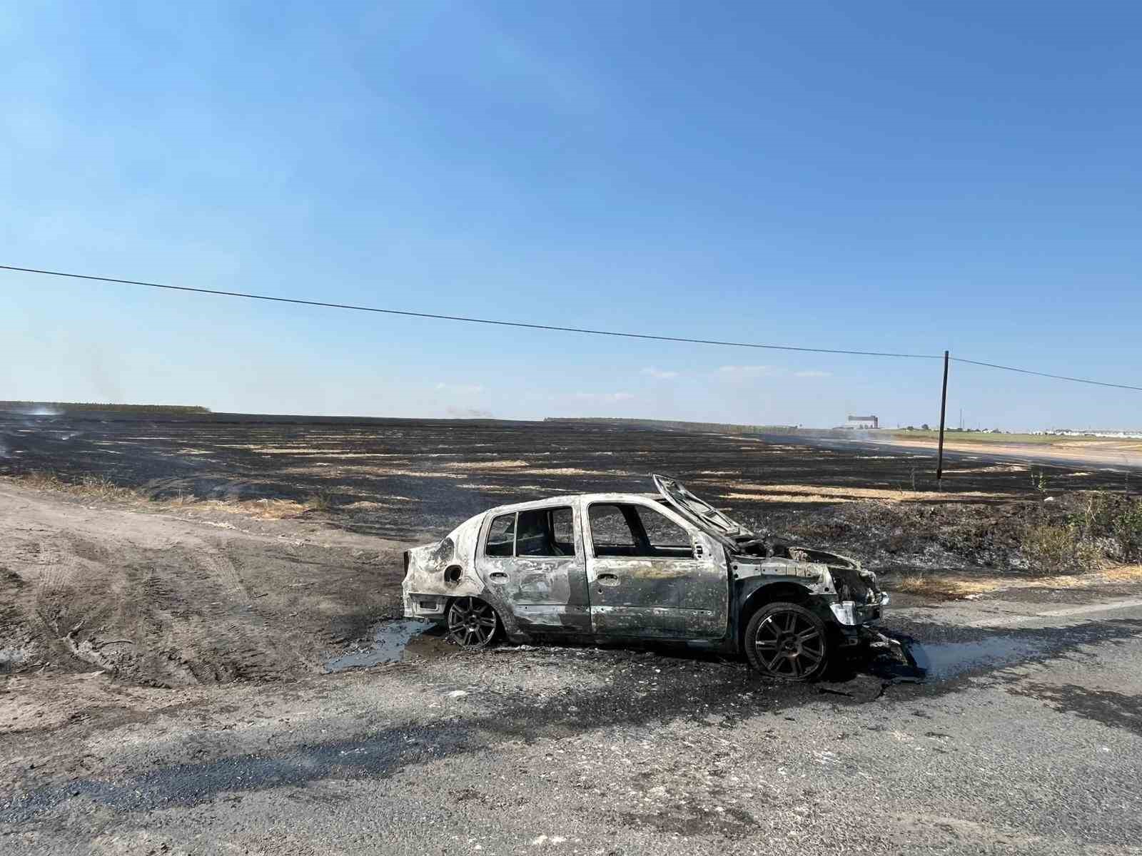 Tekirdağ’da seyir halindeki otomobil çıkan yangında hurdaya döndü 