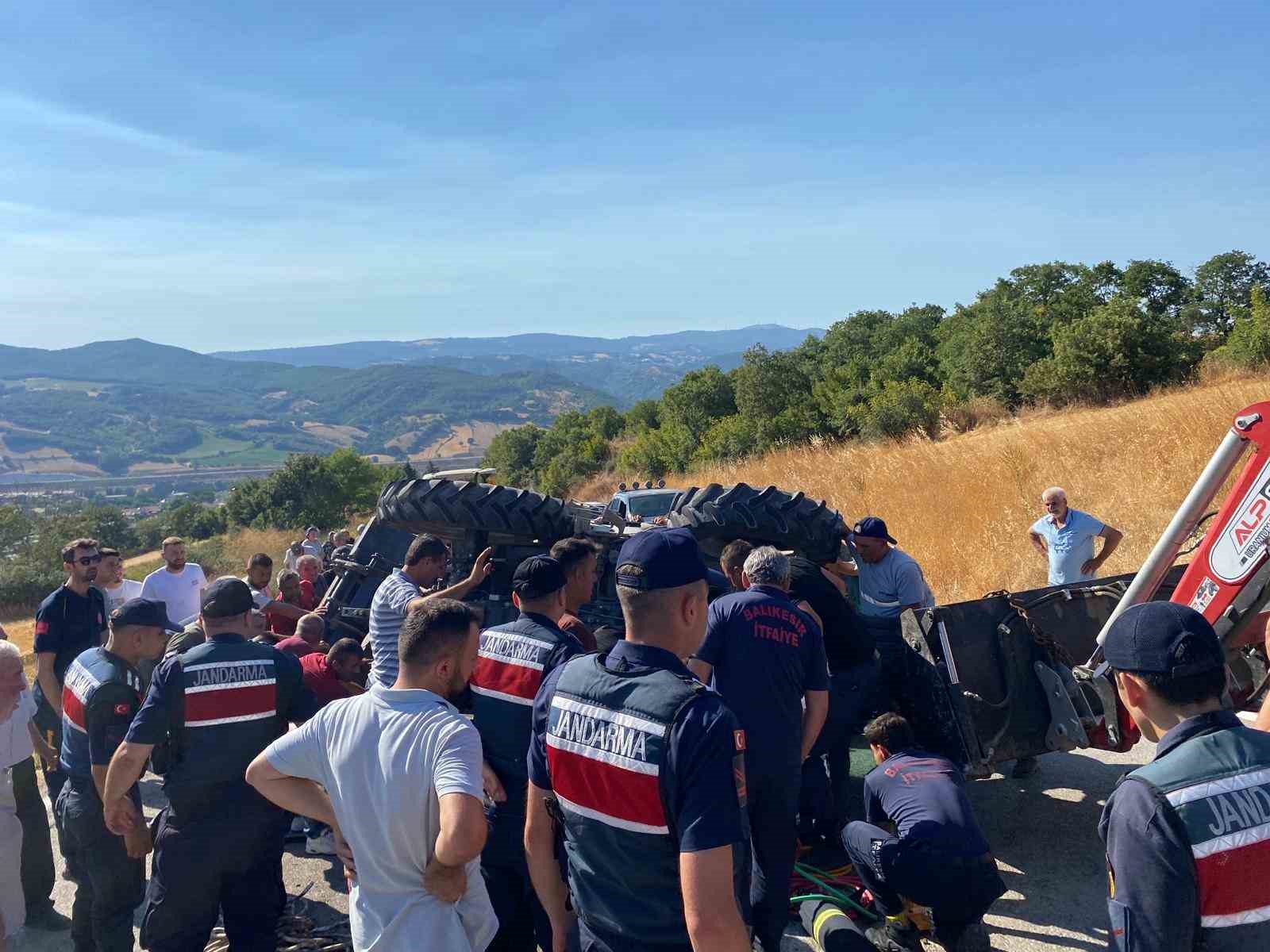 Susurluk’ta traktör kazası: 2 kişi ağır yaralandı 