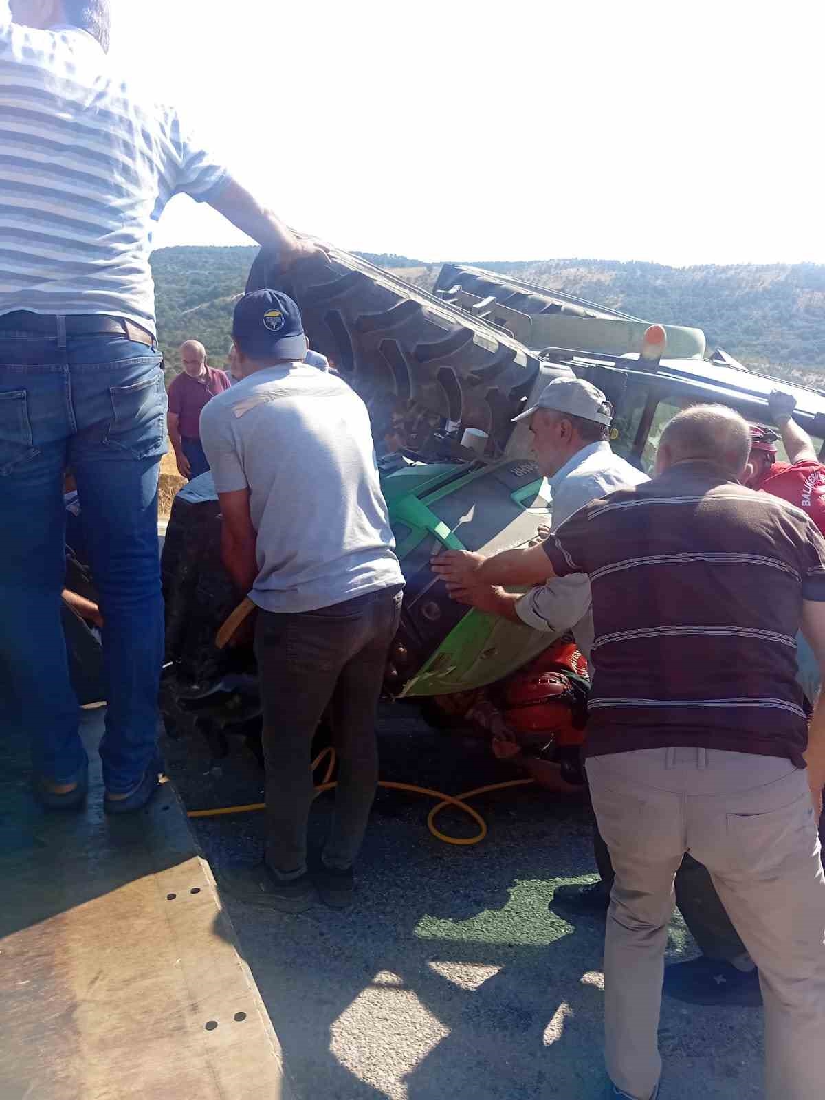 Susurluk’ta traktör kazası: 2 kişi ağır yaralandı 