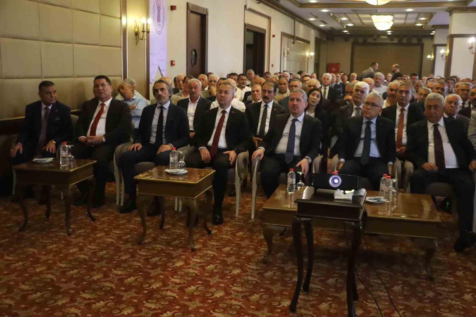Esnafın sorunları Sivas’ta masaya yatırıldı 