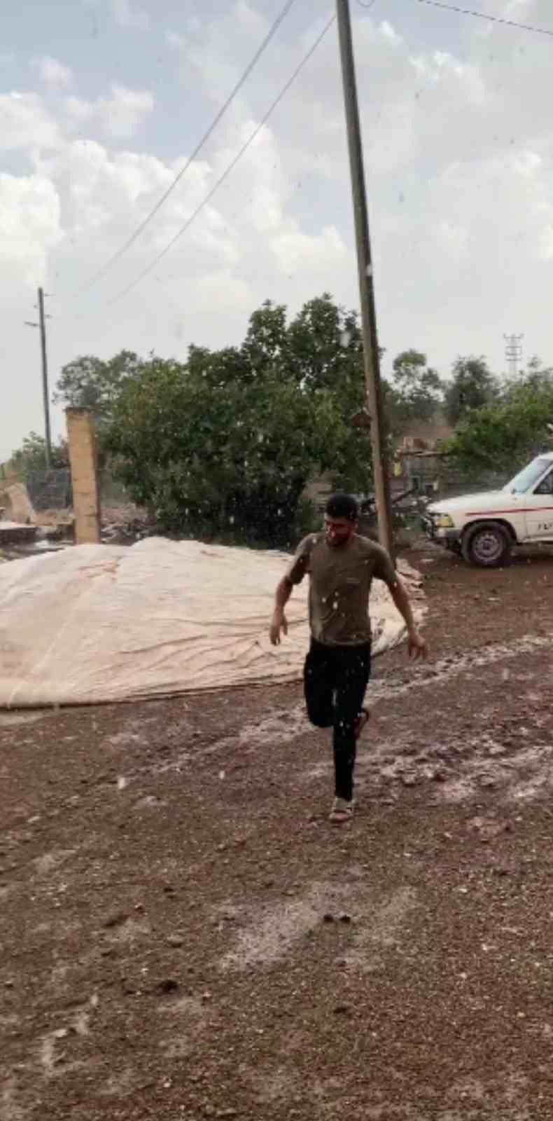 Şanlıurfa’da yaz ortasında sağanak şaşırttı 