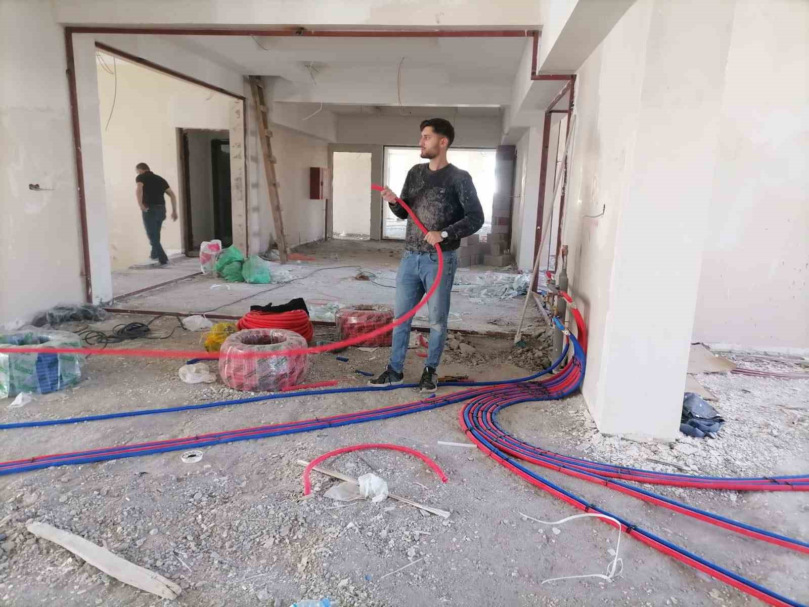 Kars İl Halk Kütüphanesi’nde tadilat ve restorasyon tamamlanıyor 