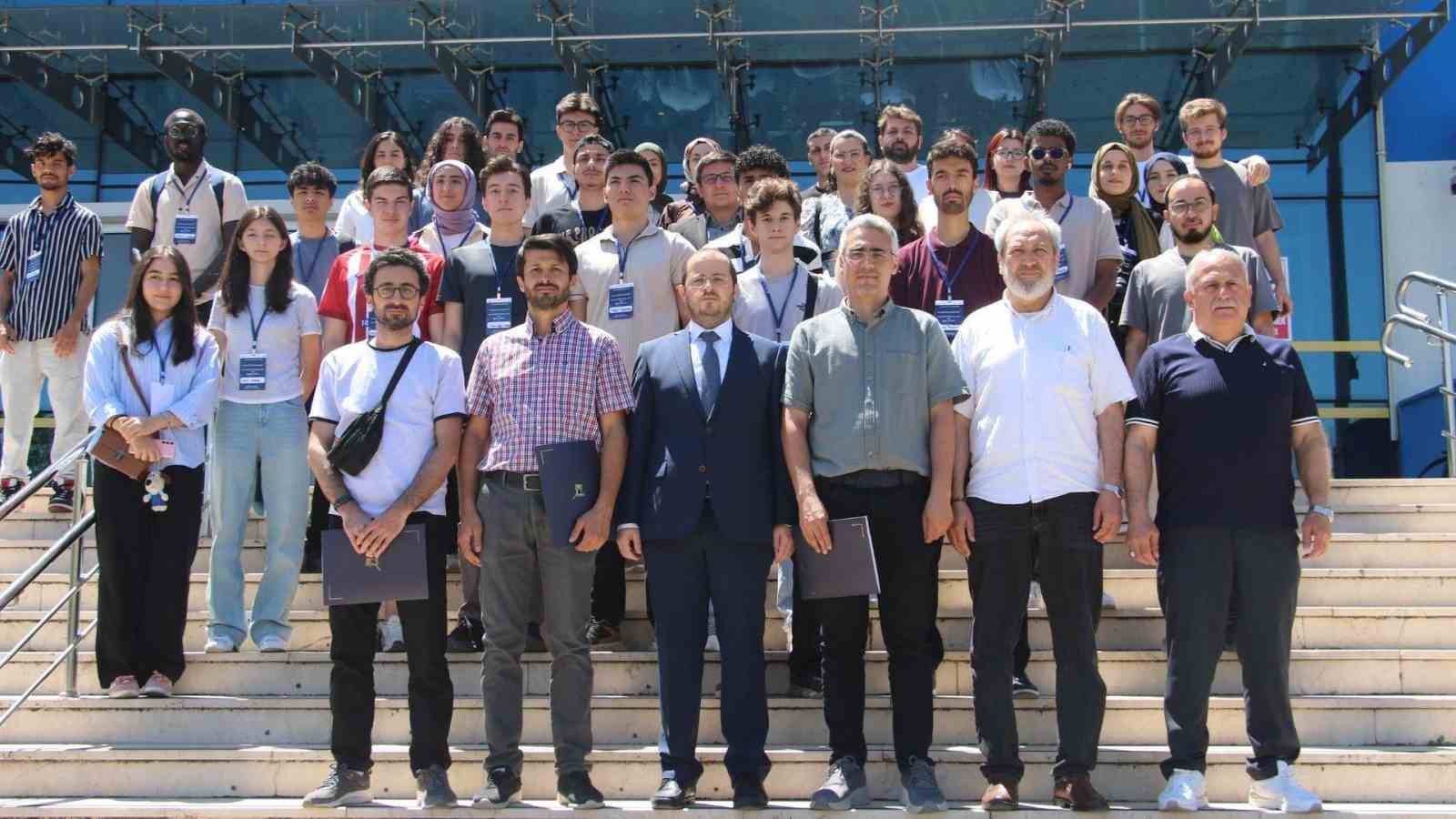KBÜ’de ÜNİDES kapsamında Yapay Zeka Paneli düzenlendi 
