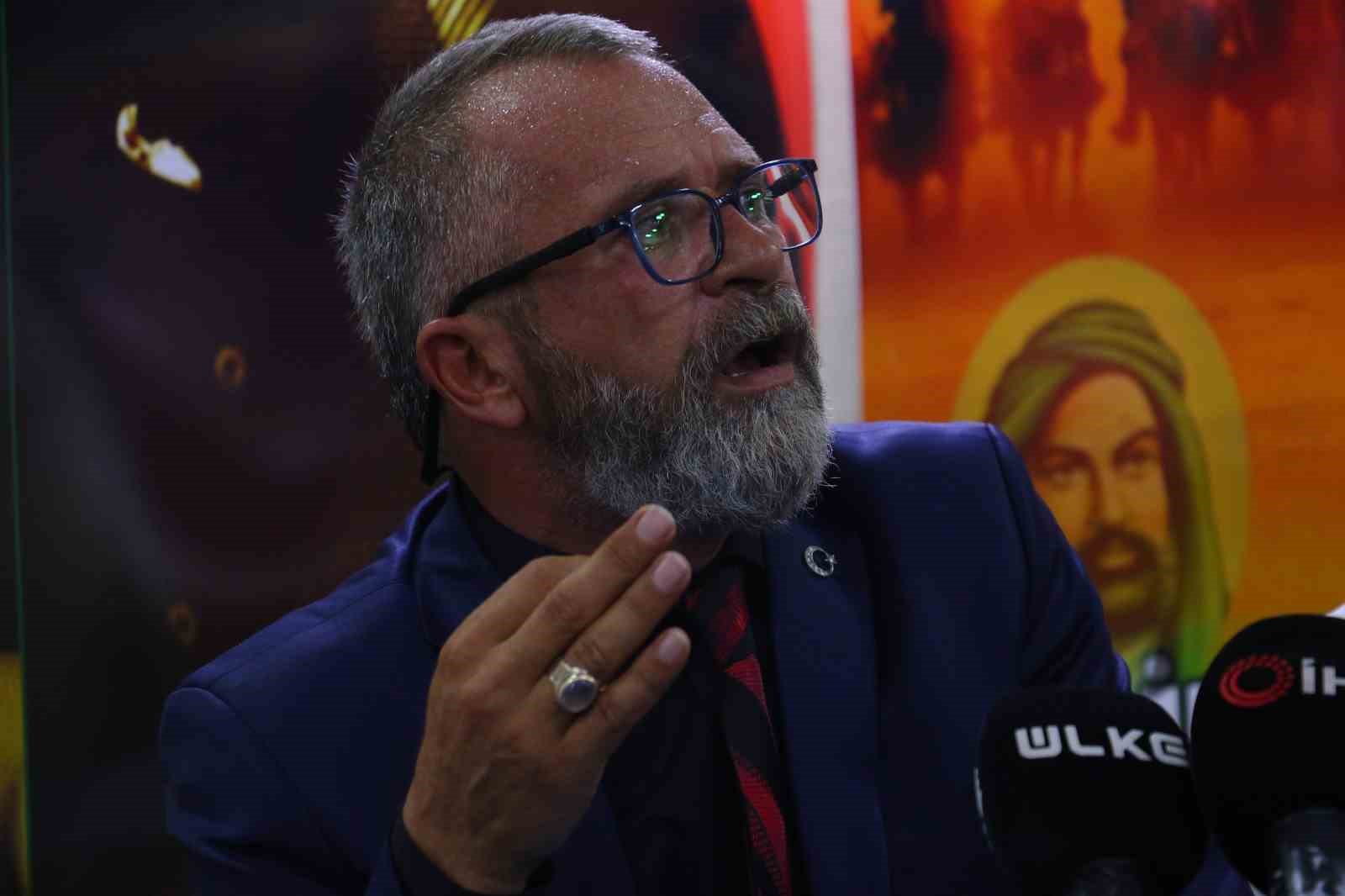 Türkmen Alevi Bektaşi Vakfı Başkanı Özdemir: 