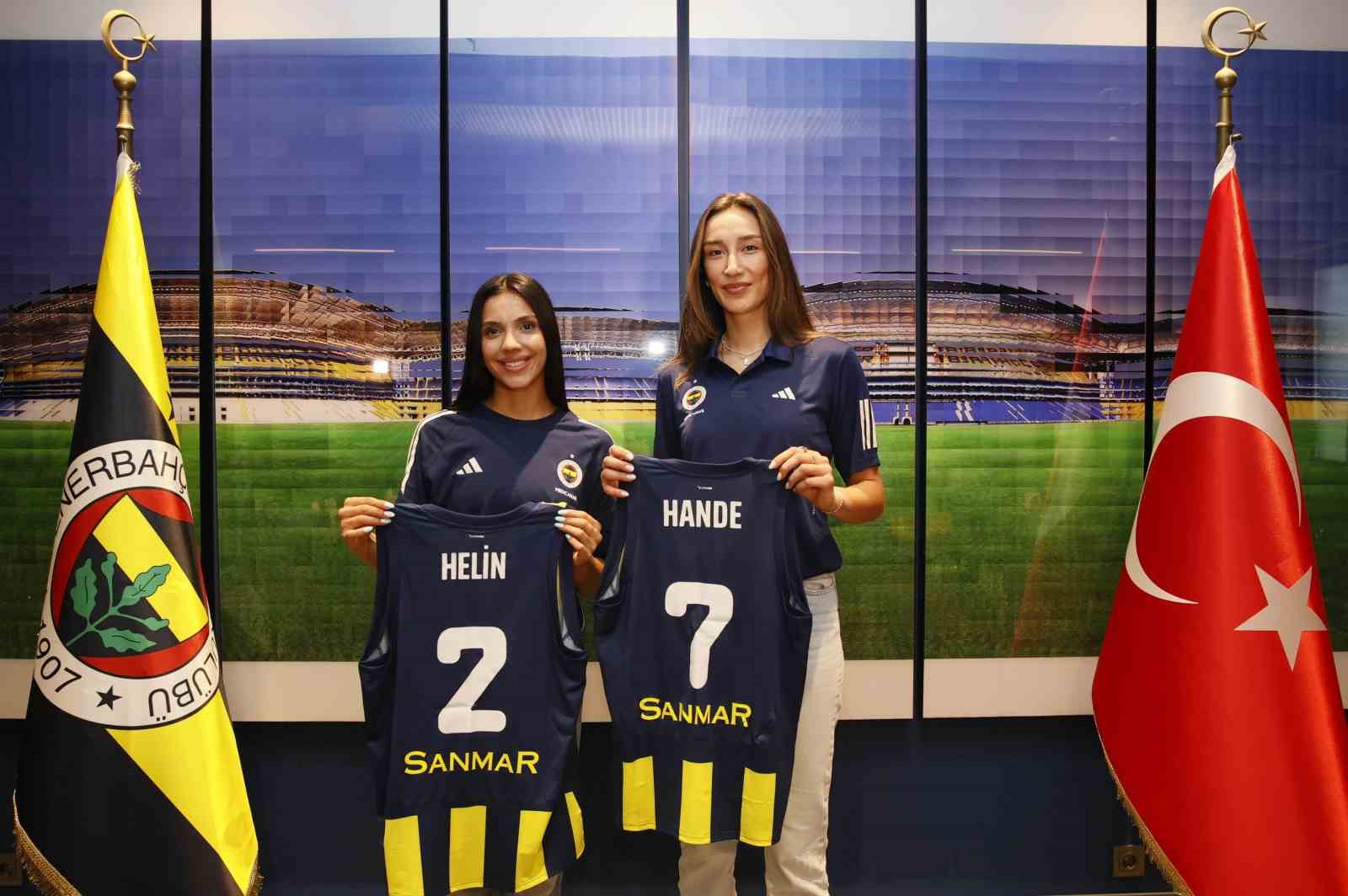 Fenerbahçe’de Hande Baladın ve Helin Kayıkçı sözleşme imzaladı 