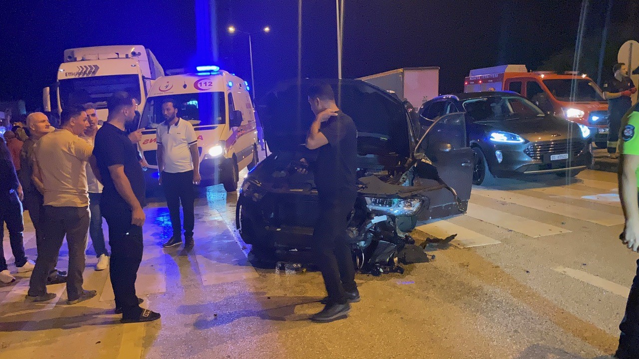 Konya’da iki otomobil çarpıştı: 3 yaralı 