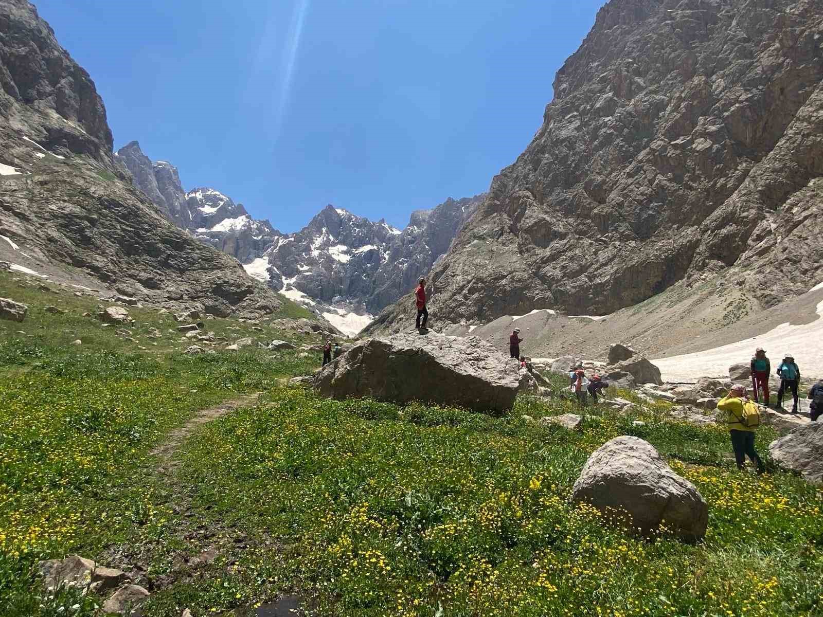 Cilo Dağı’nda buzullar hızla eriyor 