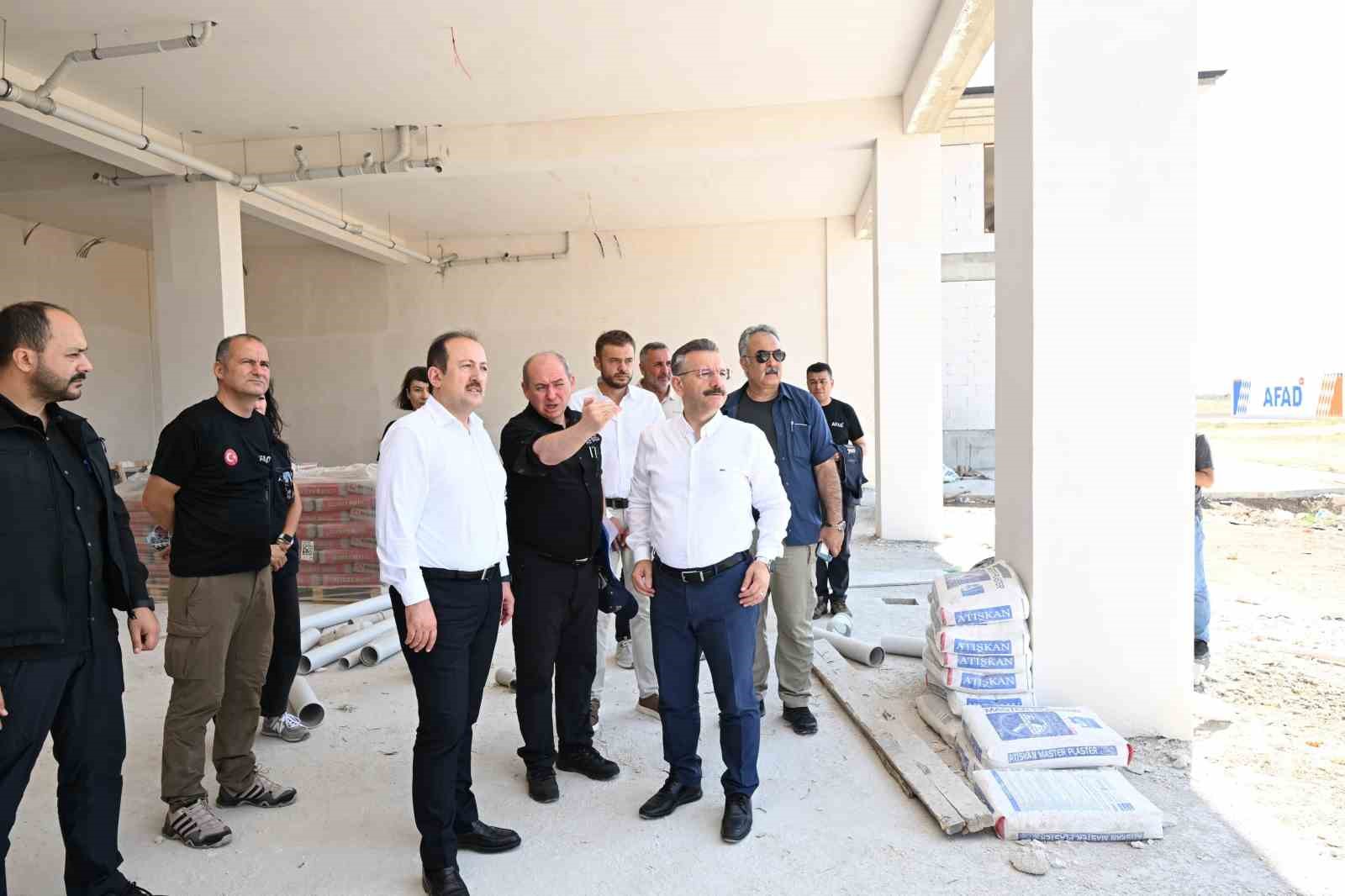 Vali Aksoy, AFAD’ın yeni hizmet binasını inceledi 