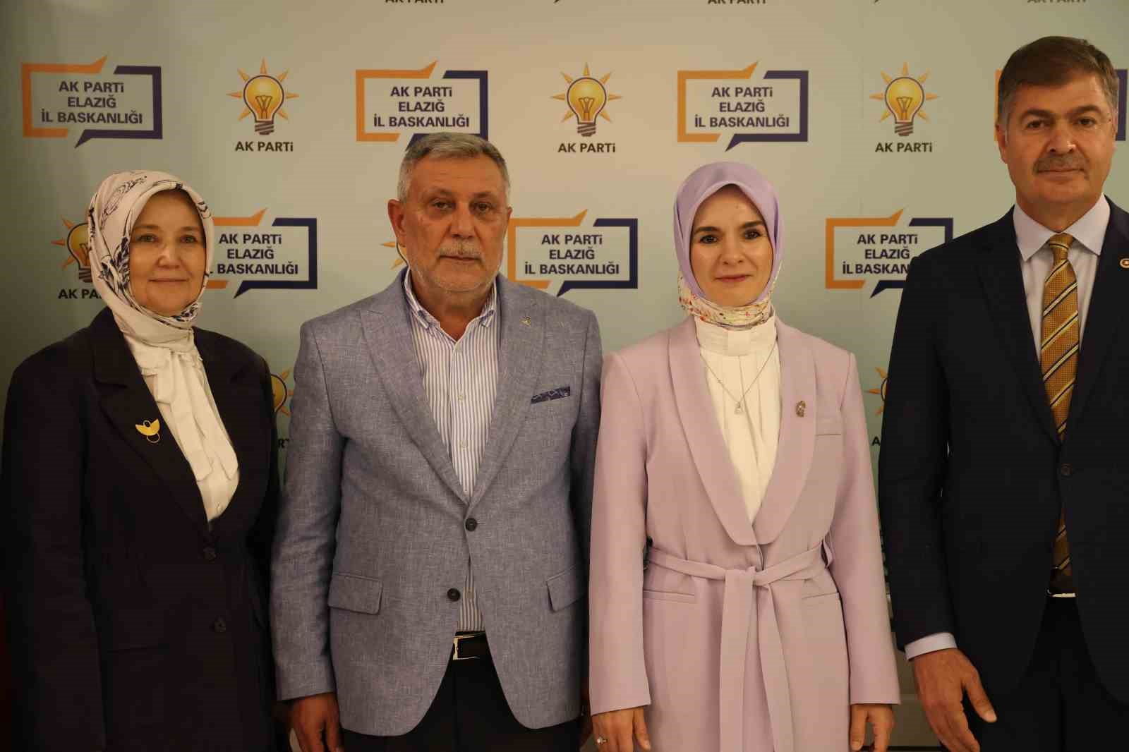 Bakan Göktaş’tan AK Parti İl Başkanlığı ve Elazığ Belediyesine ziyaret 