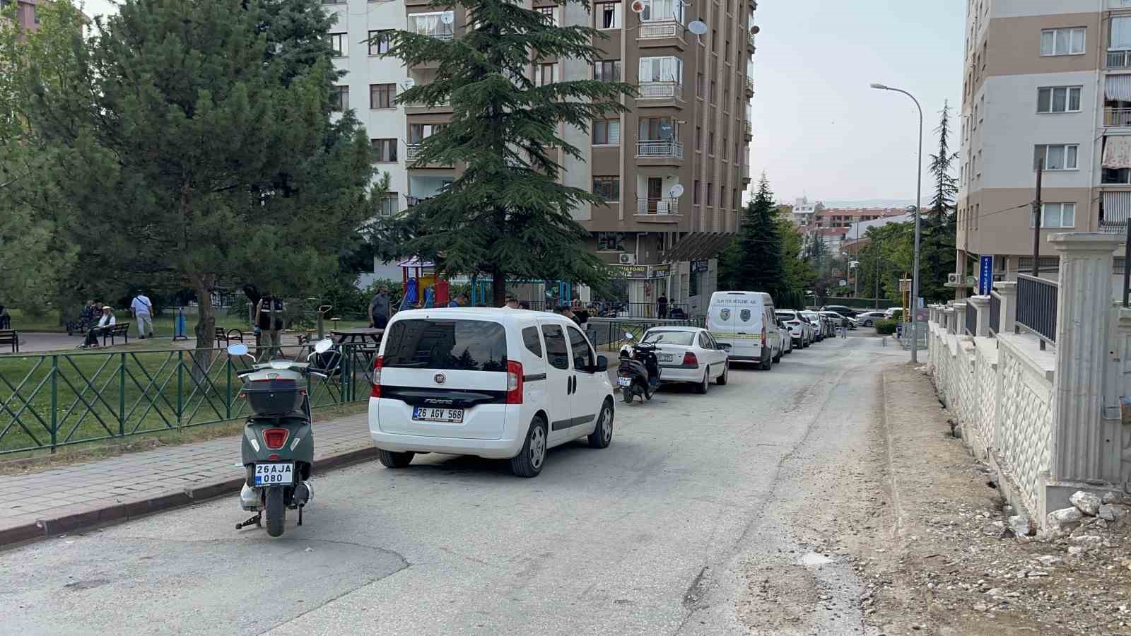 Kayınçosunu tabancayla vurup kaçtı, sonra motosikletiyle geri dönüp teslim oldu 