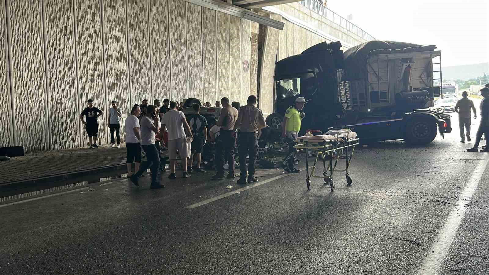 Kastamonu’da feci kaza: 3 ölü, 4 yaralı 