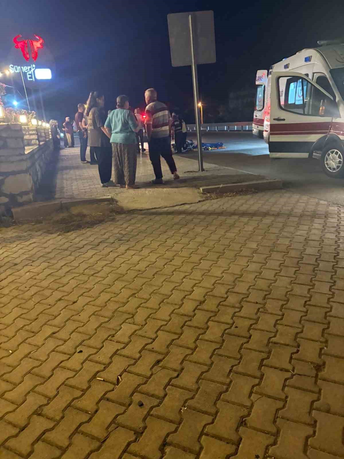 Yolun karşısına geçmeye çalışırken otomobilin çarptığı kadın öldü 