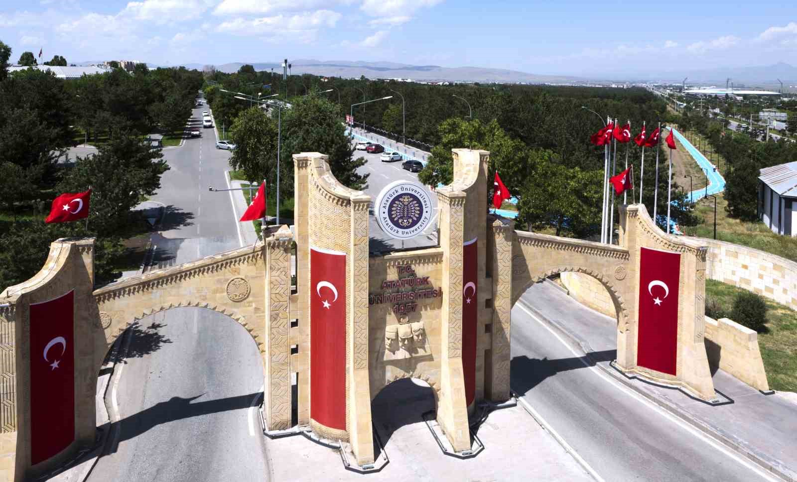 Rektör Hacımüftüoğlu: 