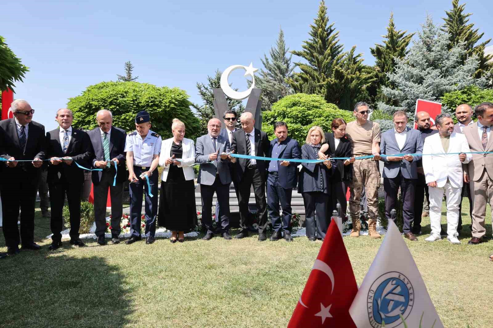 Kayseri Üniversitesi’nde ’Şehitler Anıtı’ açıldı 