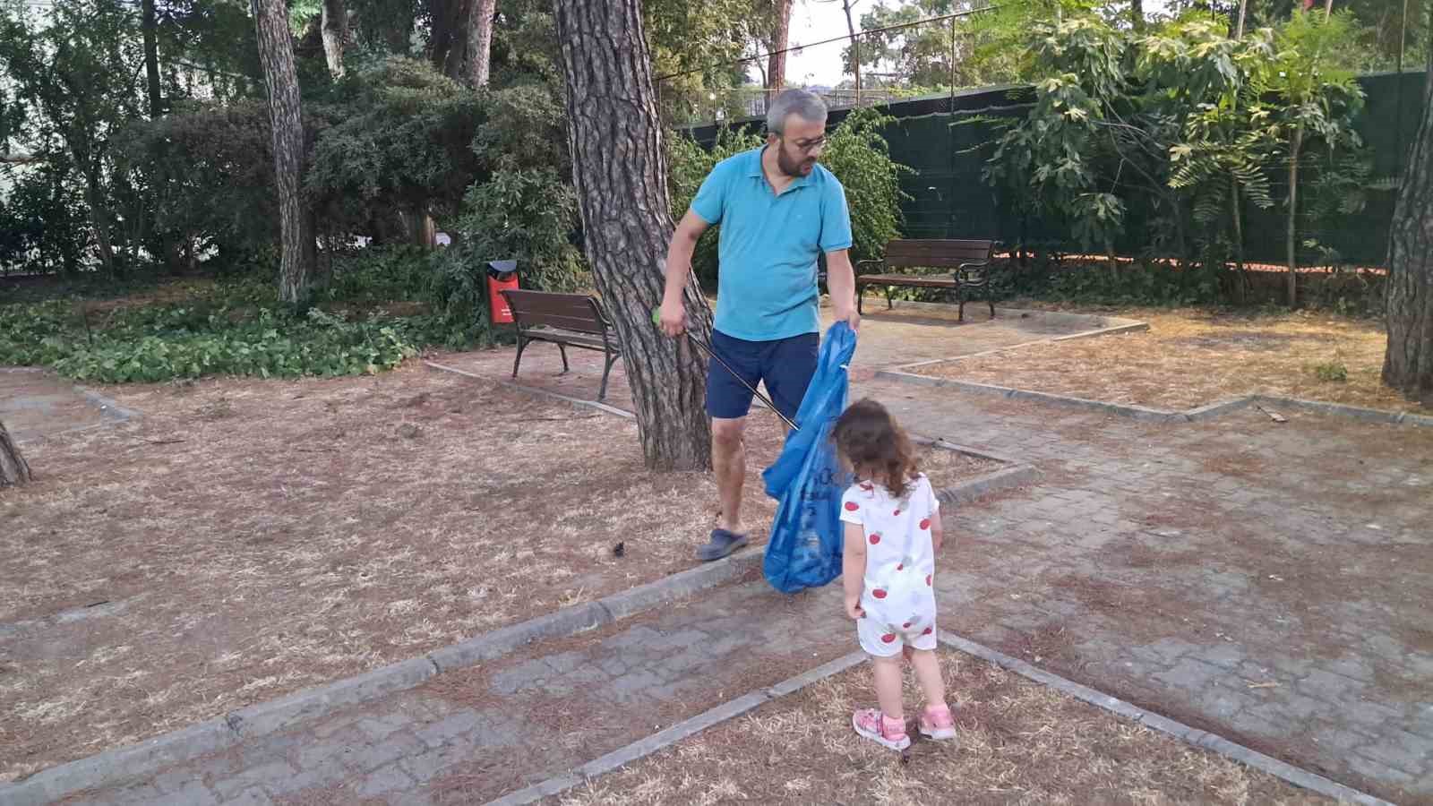 Minik Elif’ten büyüklere çevre dersi 
