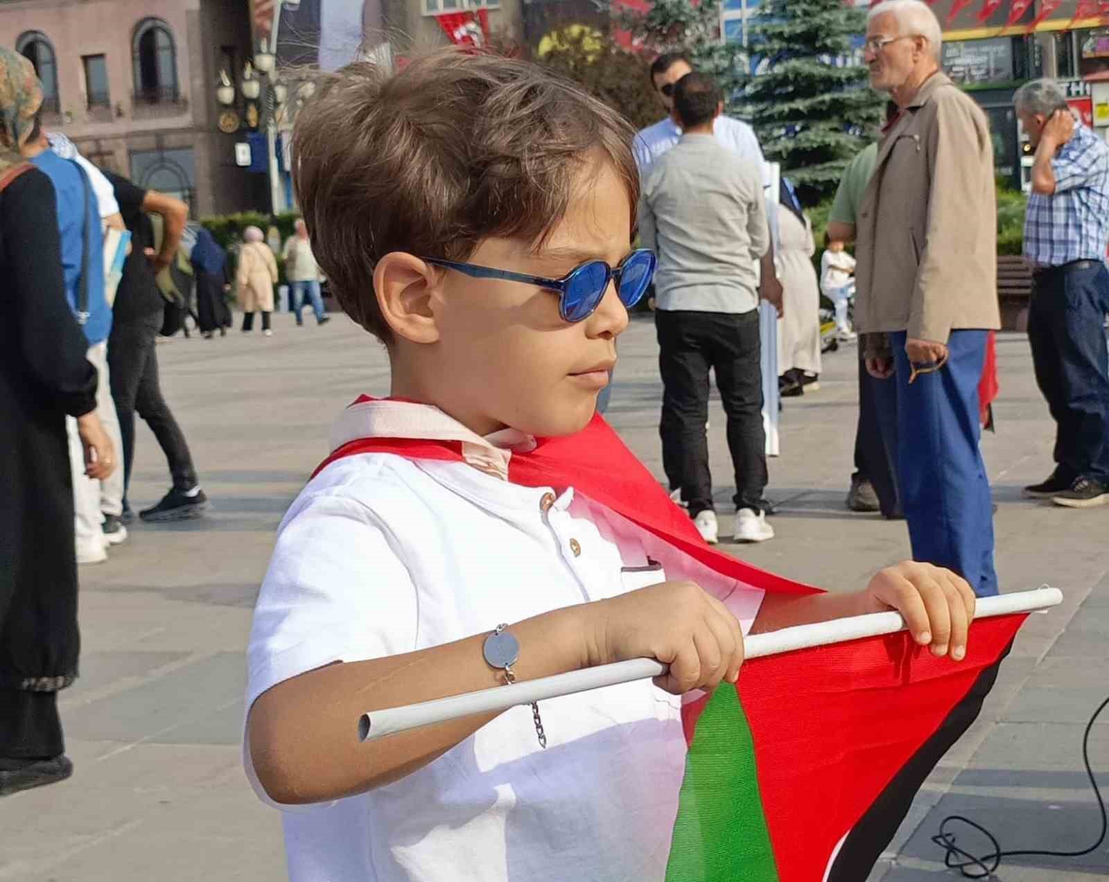 Erzurum’da 88 haftadır kesintisiz süren sessiz yürüyüş 