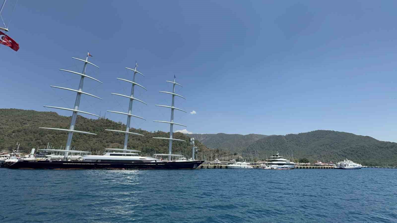 Milyarlık ‘Maltese Falcon’ Marmaris’te milyonluk yakıt ikmali yaptı 