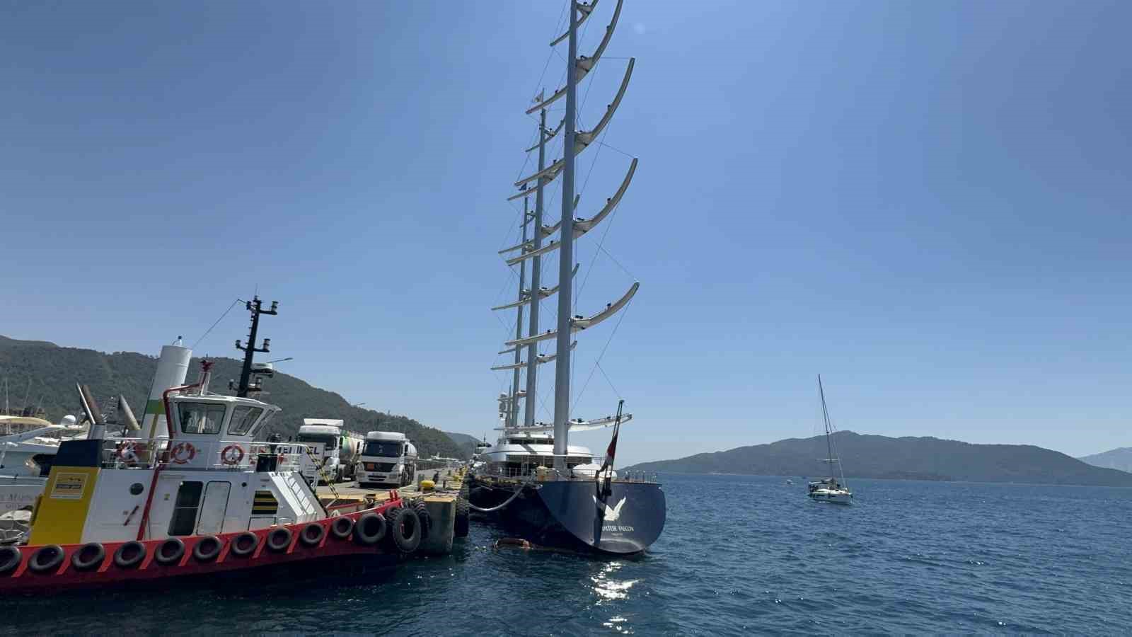 Milyarlık ‘Maltese Falcon’ Marmaris’te milyonluk yakıt ikmali yaptı 
