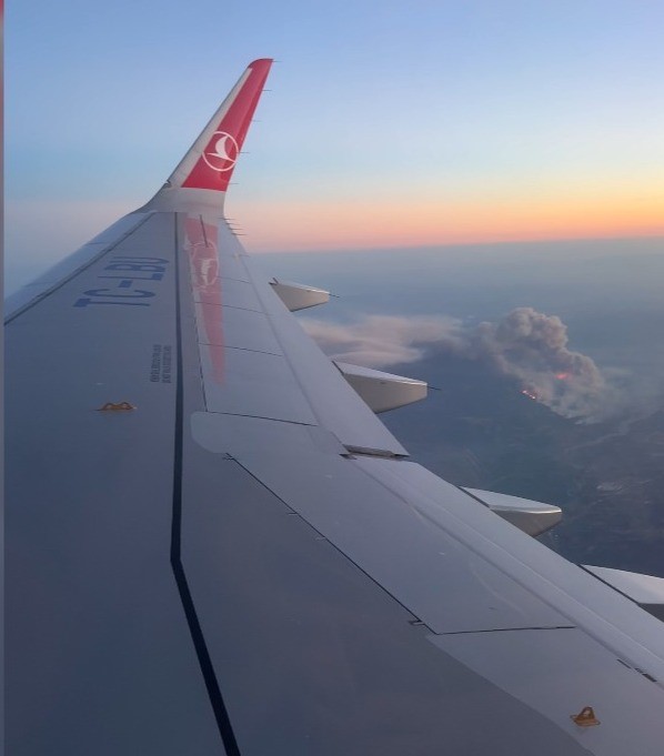 Felaketin boyutu yolcu uçağından böyle görüntülendi