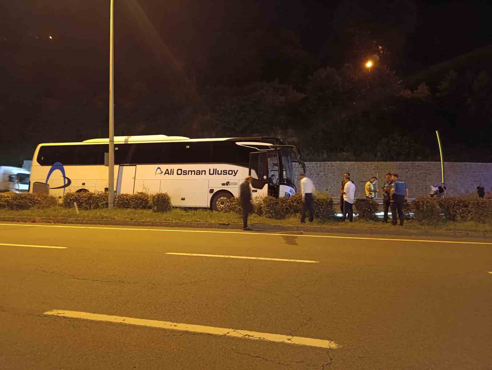 Rize’de yolcu otobüsü kaza yaptı 
