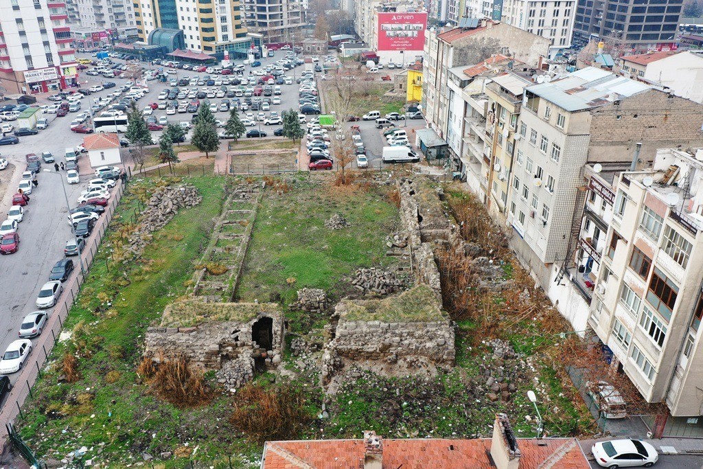 Anadolu Selçuklularının Kayseri’deki ilk medresesi yeniden ayağa kalkacak 