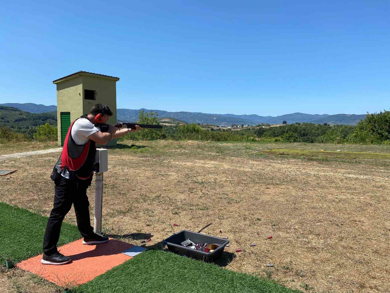 Düzce’de trap-skeet yarışması düzenlendi 