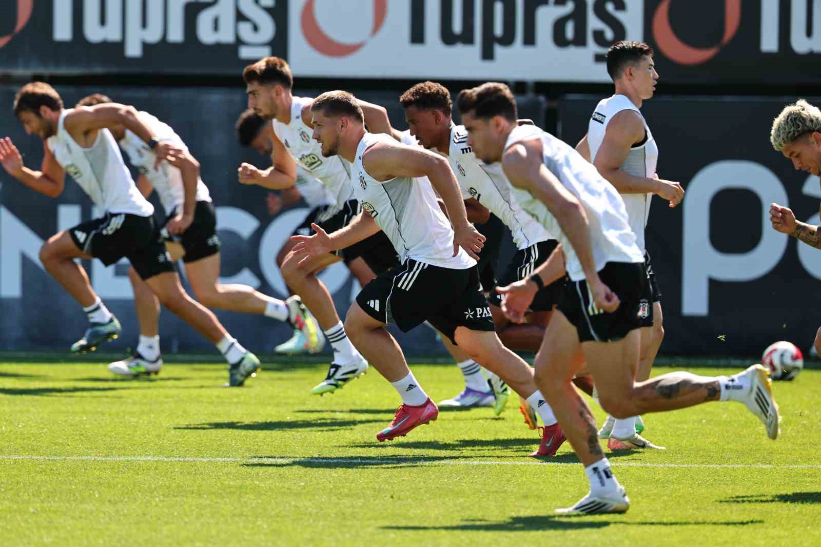 Beşiktaş, Shakhtar Donetsk maçının hazırlıklarına devam etti 