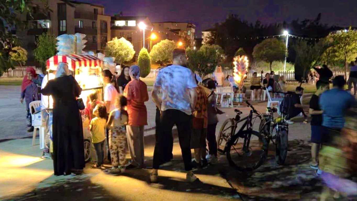 Kartepe’de vatandaşlar açık hava sinemasında buluştu 