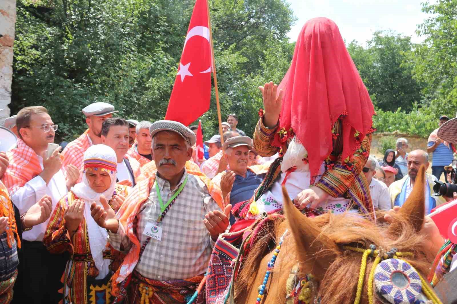 Seydikemer’de 10. Geleneksel Yayla Karaçulha Yörük Şenliği renkli geçti 