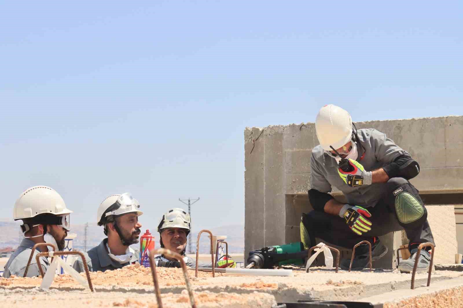 Elazığ Belediyesi arama kurtarma ekipleri, akreditasyon sınavına katıldı 
