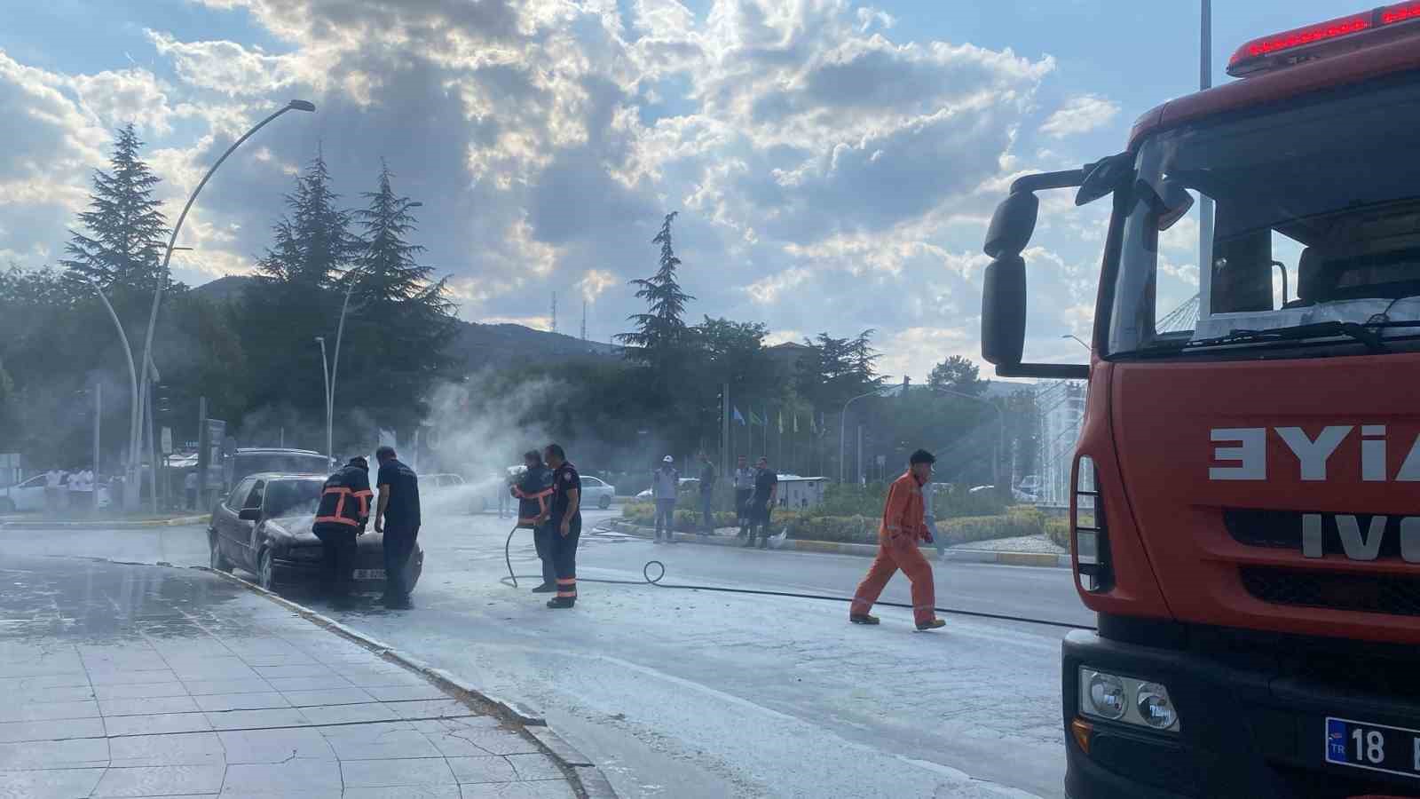 Kastamonu’da seyir halindeki otomobil yandı