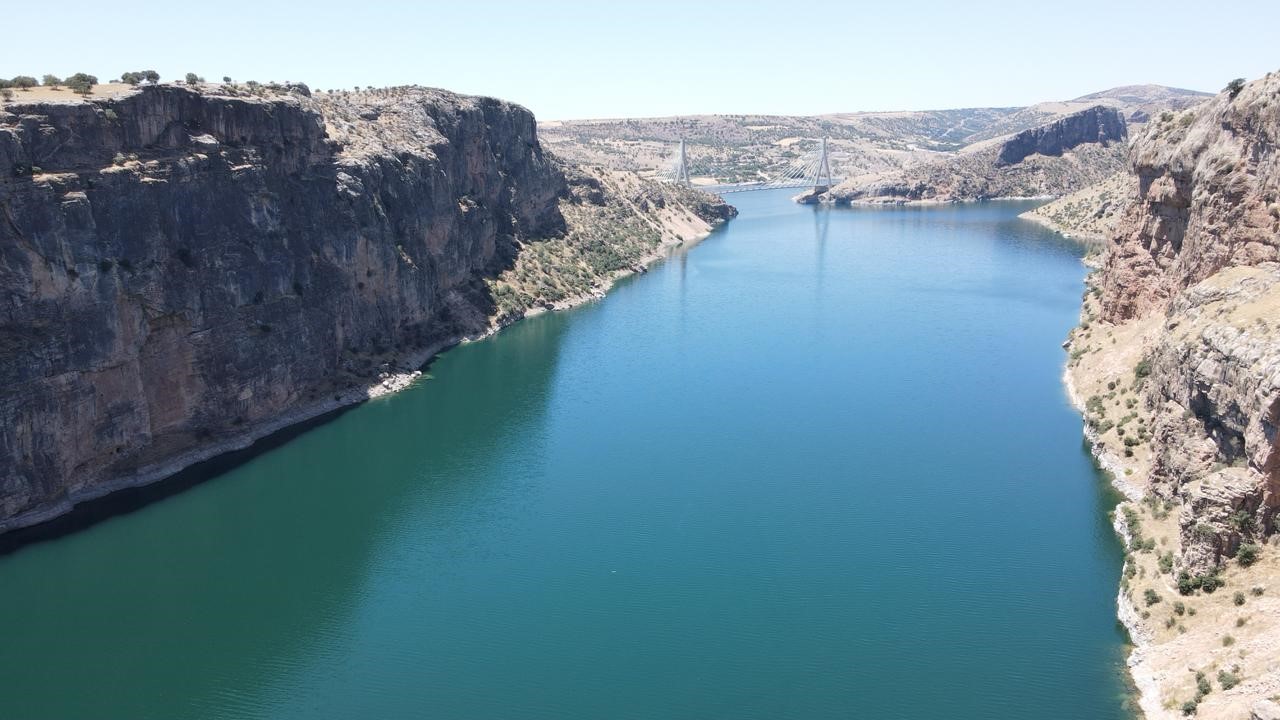Keşiş Mağarası yerli turistlerin ilgi odağı oldu 
