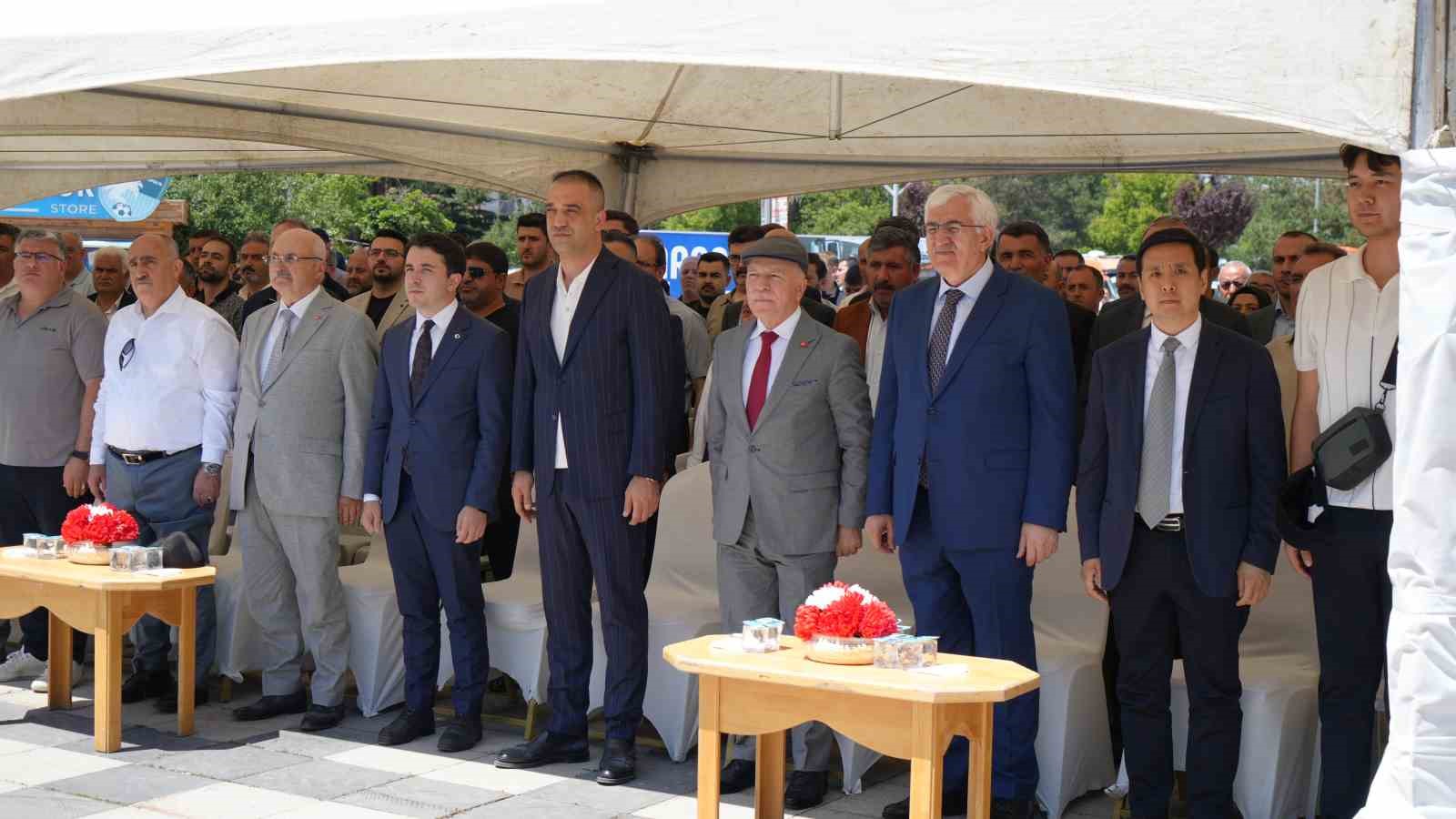 Başkan Sekmen; 