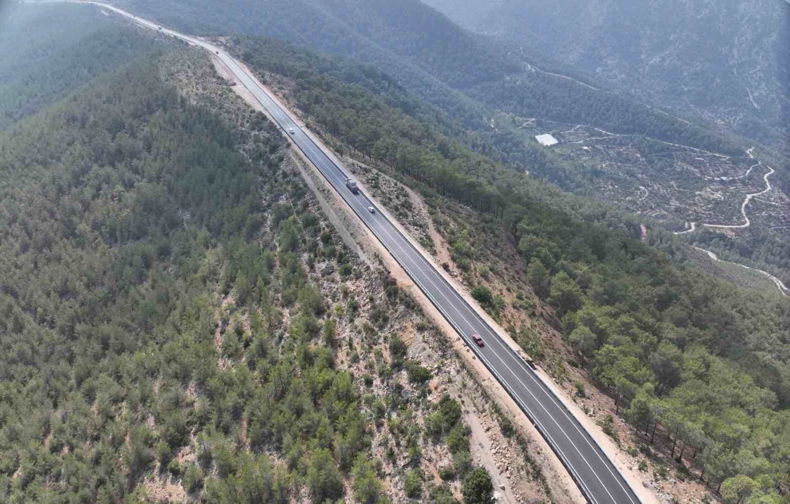 Mersin’de orman yangınlarına karşı önlemler aralıksız sürüyor 
