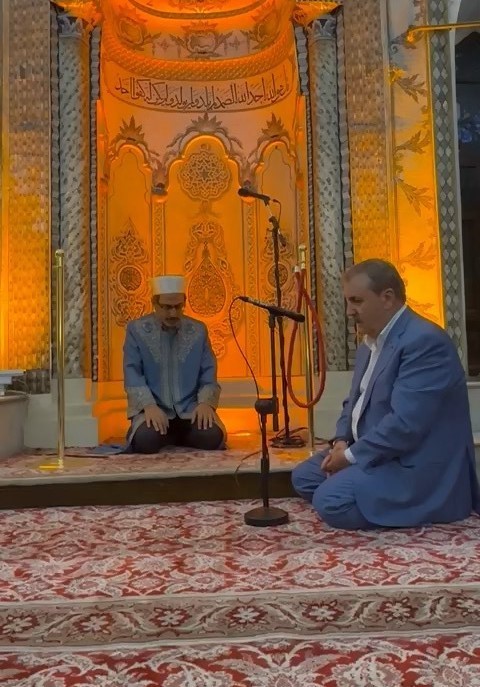 Destici Haşr Suresi okudu 