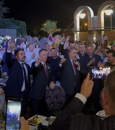Destici Haşr Suresi okudu 