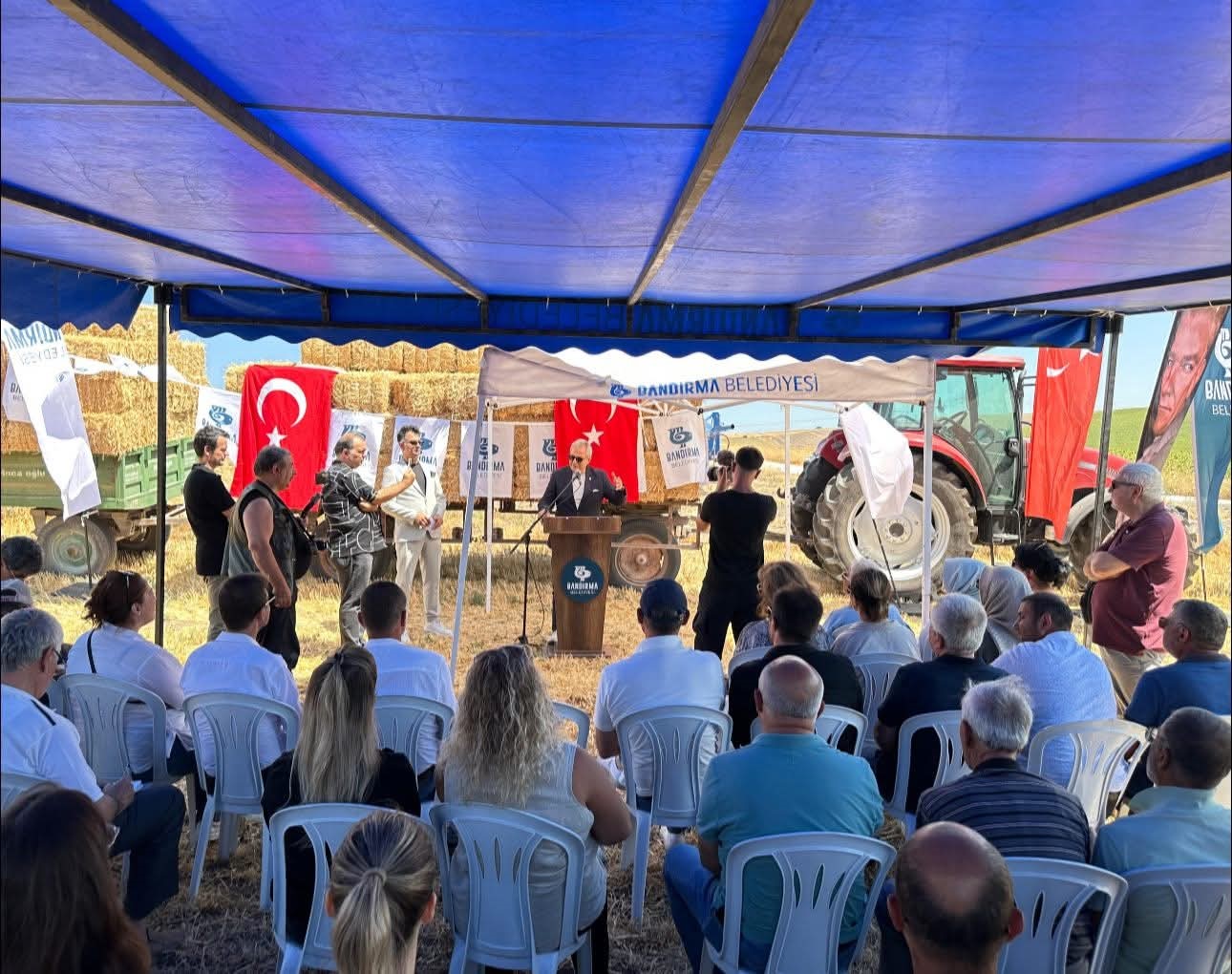 Bandırma Belediyesi’nden çiftçiye destek 