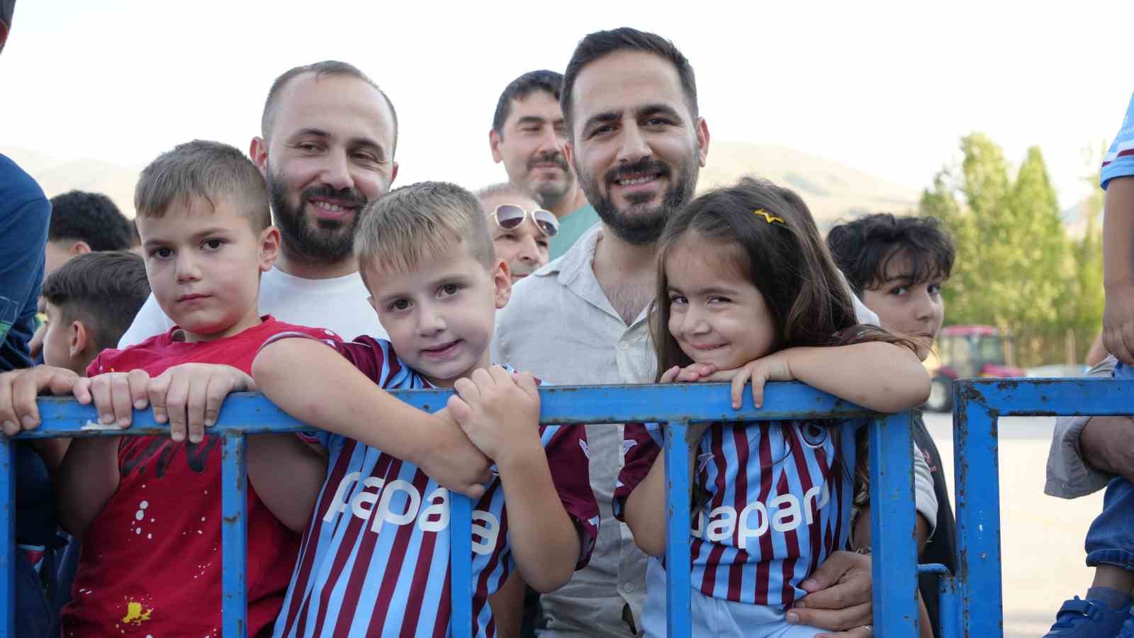 Trabzonspor’da ikinci taraftar buluşmasında izdiham yaşandı 