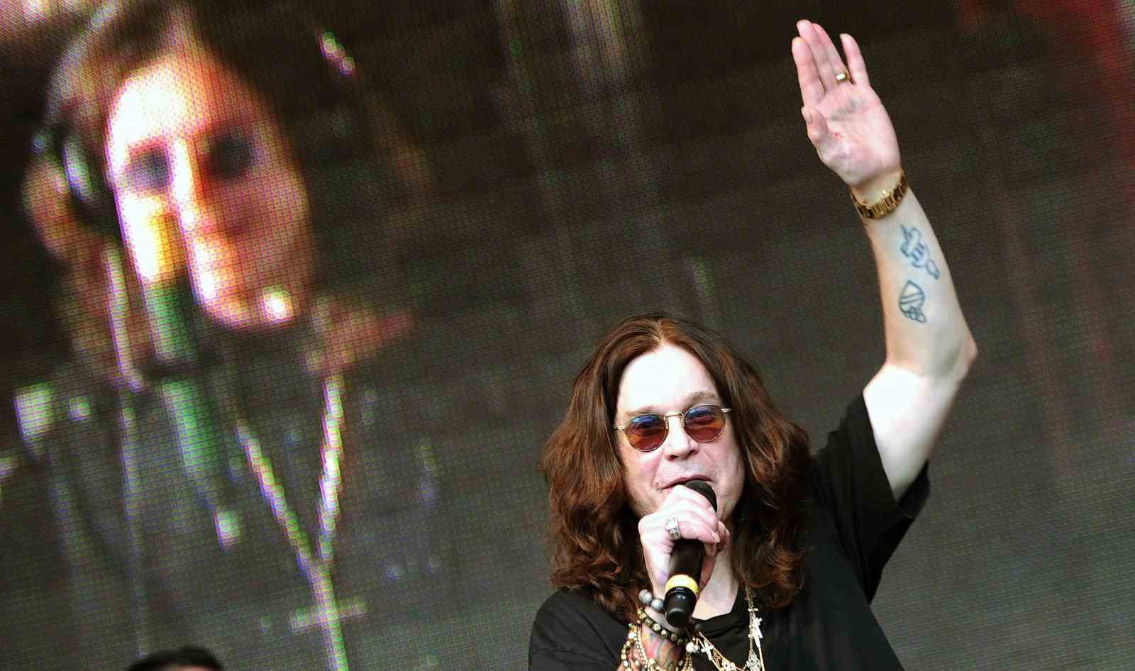 Black Sabbath’ın solisti Ozzy Osbourne 76 yaşında hayatını kaybetti 