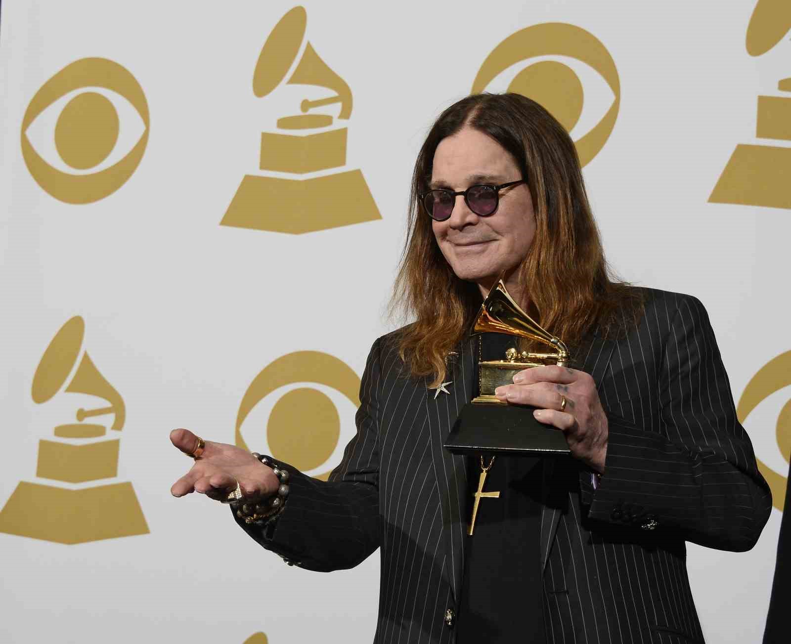 Black Sabbath’ın solisti Ozzy Osbourne 76 yaşında hayatını kaybetti 