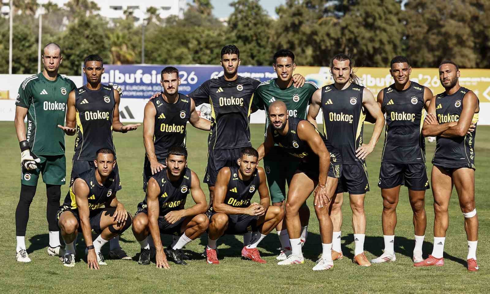 Fenerbahçe, yeni sezon hazırlıklarına devam etti 
