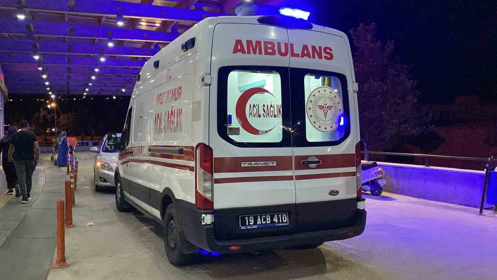 Araç içinde tabanca ateş aldı, bir kişi ağır yaralandı... O anlar kamerada 